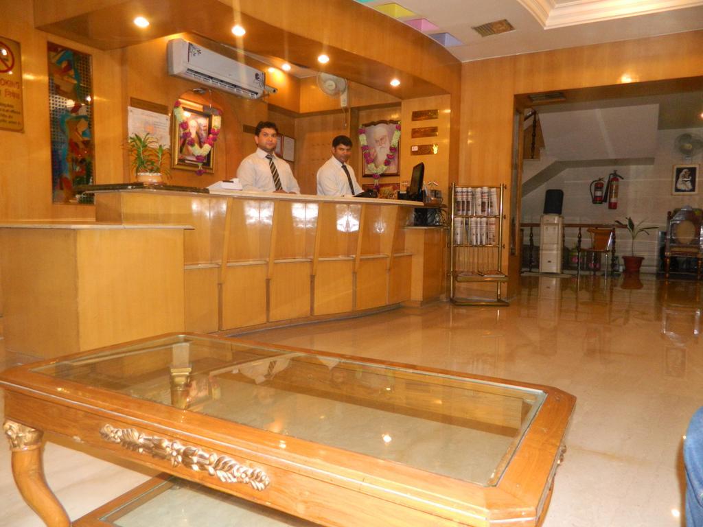 Hotel Singh International Delhi  Exterior foto